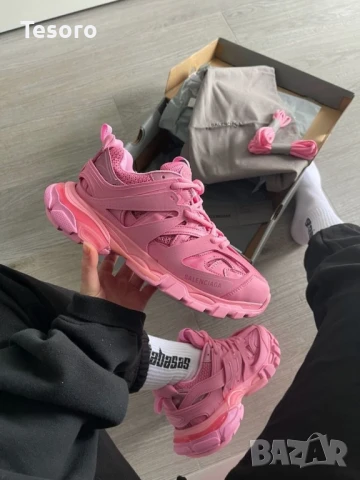 Balenciaga Track 🩷