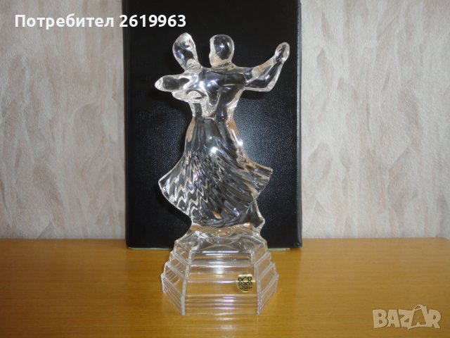 RCR кристална статуетка танго, снимка 1 - Статуетки - 44160391