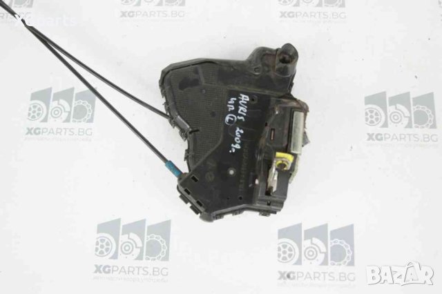 Брава врата предна лява за Toyota Auris (2006-2012), снимка 2 - Части - 41478683