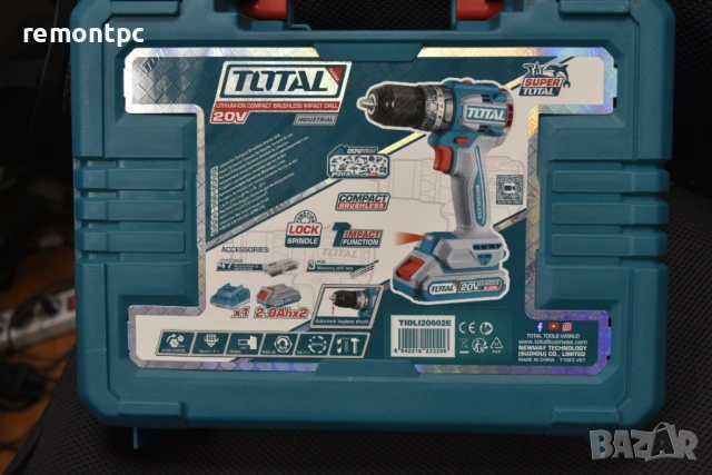 Акумулаторен комплект - безчетков Total + зарядно и две батерии, снимка 5 - Винтоверти - 53799491