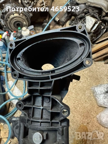 Въздуховод за двигател Мерцедес Mercedes 2.2Cdi само за 40лв. A6510900028, снимка 2 - Части - 52544154