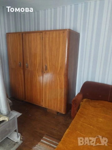 Продавам прекрасна двуетажна къща с двор в село Горна Бешовица,община Мездра, снимка 9 - Къщи - 52152004