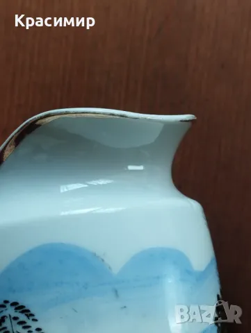 Ръчно рисувана латиера с декор гейши. Износвания на канта при чучура и на места по декора. , снимка 3 - Антикварни и старинни предмети - 47723872