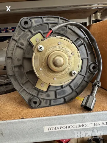 МОТОРЧЕ ПАРНО С ПЕРКА ЛАДА 2111-8118020 НОВА ОРИГИНАЛНА, снимка 2 - Части - 49192509