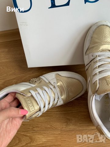 Оригинални маратонки Guess , снимка 3 - Маратонки - 39243144