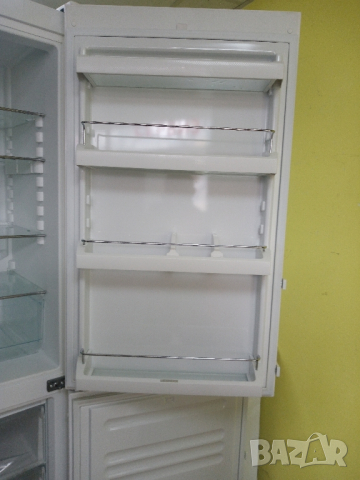 Комбиниран хладилник с фризер два метра Liebherr 2  години гаранция!, снимка 4 - Хладилници - 44834098