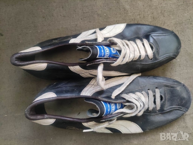 Продавам футболни обувки Стадион Габрово - бутонки, снимка 2 - Други ценни предмети - 36175548