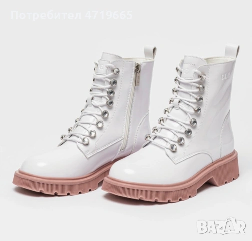 Нови дамски боти – бели с розова подметк