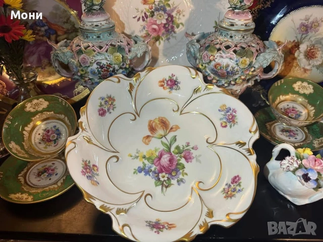 W. Germany  Circa  1964 “Jlmenau” автор и художник  Graf Kenneberg Handpainted Floral Gold Edge Plat