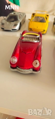 метални колички 1/18 , снимка 12 - Коли, камиони, мотори, писти - 53839883