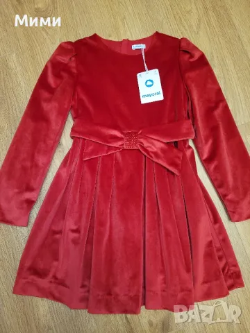 Нова червена рокля Mayoral, размер 8г.