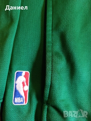 Горнище на Boston Celtics , снимка 4 - Спортни дрехи, екипи - 53696433