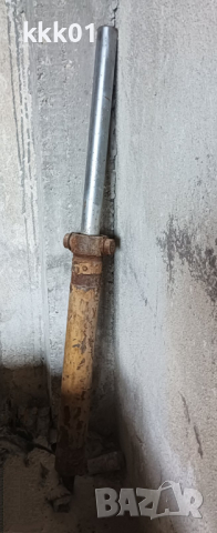 Силов цилиндър от мотокарна уредба 