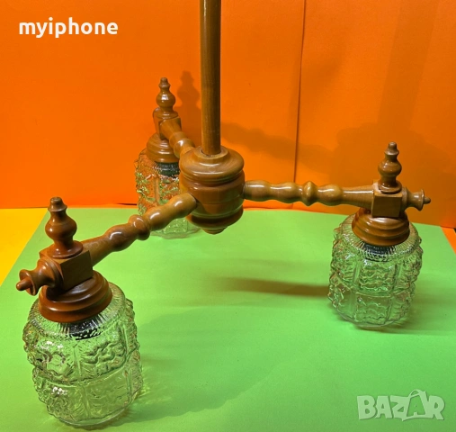 Дървен ретро полилей с 3 кружки