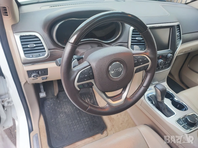 Продавам Jeep Grand Cherokee 5.7 HEMI с Газ, снимка 8 - Автомобили и джипове - 53559175