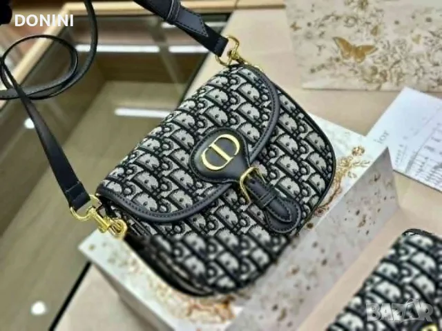 Christian Dior Дамска чанта, кожа, снимка 5 - Чанти - 56315816