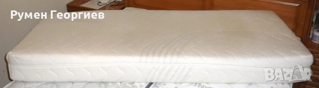 Двулицев латексов матрак 190х82х18 см със св0аляем калъф