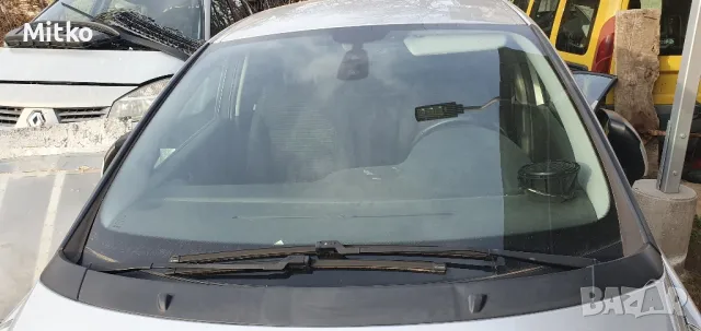 Предно Стъкло Пежо 5008 2011г , снимка 1
