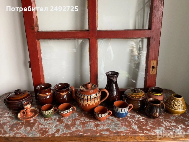 Битови чаши чайник свещник вази аптечка престилки забрадки керамика, снимка 3 - Други ценни предмети - 40290472