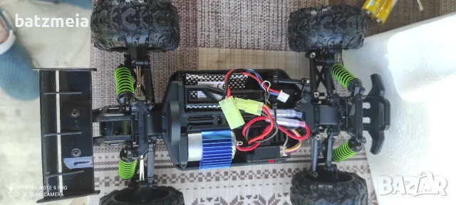 RC количка със дистанционно, снимка 6 - Коли, камиони, мотори, писти - 55775042