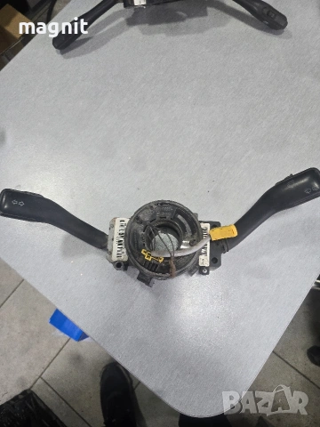 Лостчета светлини мигачи фарове чистачки Vw Golf 4 4B0953503F / 8L0953513G