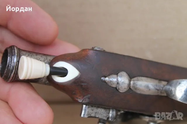 Уникален търговски кремъчен пистолет , снимка 13 - Други ценни предмети - 47270597