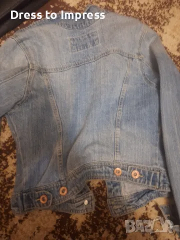 Ново късо дънково яке М, снимка 3 - Якета - 50054493