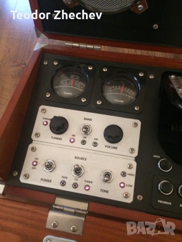 SPIRIT OF ST. LOUIS FIELD RADIO MK. II AM-FM CD CASSETTE PLAYER BOOM BOX, снимка 6 - Аудиосистеми - 44201540