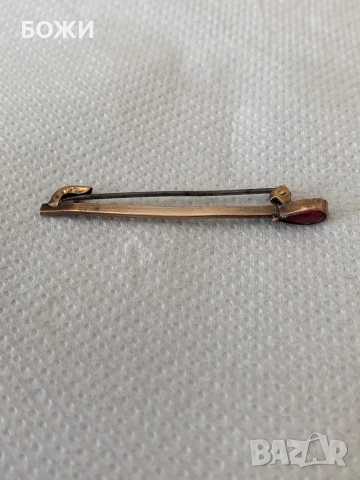  антична златна брошка с рубин