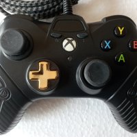 PowerA Fusion контролер за Xbox One и PC  - Black and Gold, снимка 5 - Xbox конзоли - 44141623
