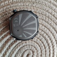 Часовник с тернометър,компас,алтиметър, снимка 3 - Мъжки - 44461748