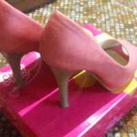 Дамски обувки, снимка 2 - Дамски обувки на ток - 36344356
