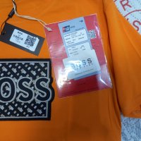 Hugo Boss - тениска размер Л, снимка 2 - Тениски - 40171778