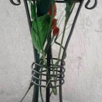 Метална ваза-стойка за ваза, снимка 2 - Вази - 42182329
