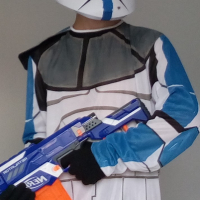 маска с костюм на клонинга капитан Рекс от междузвездни войни, снимка 2 - Детски комплекти - 44933768