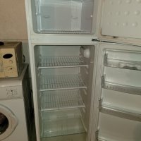 Хладилник, снимка 2 - Хладилници - 34343299