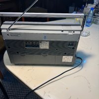 Радиокасетофон TOSHIBA RT-S802, снимка 3 - Радиокасетофони, транзистори - 44333189