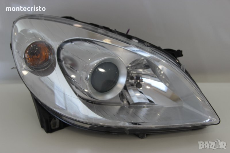 Десен фар Mercedes B-Class W245 facelift (2008-2011г.) 1698207861 / A 169 820 78 61, снимка 1
