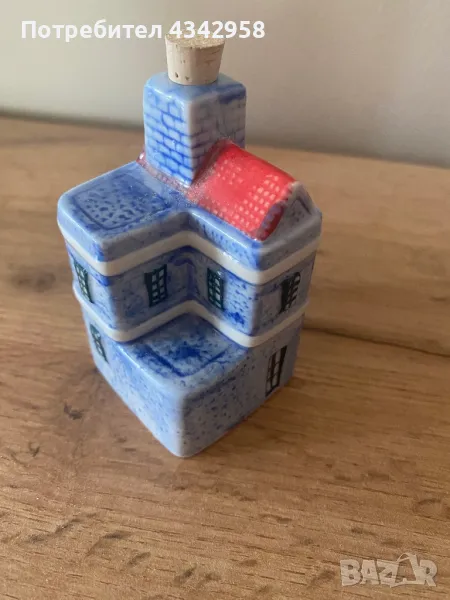 Гръцка къща-бутилка., снимка 1