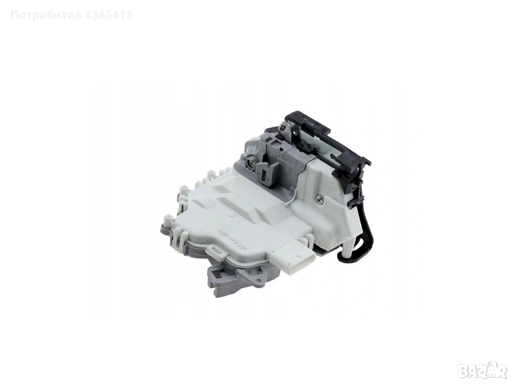 Брава за Audi Q3 8U за задна лява врата 8K0839015C, снимка 1