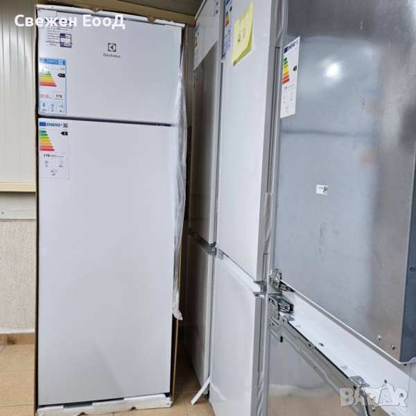 хладилник с камера ELEKTROLUX ST281F , снимка 1