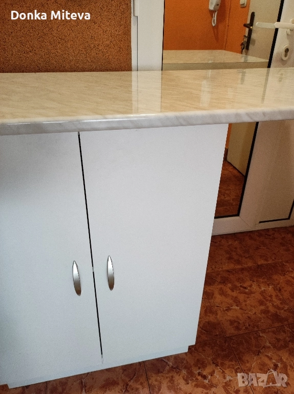 шкаф ширина 62.5 на височина 87 дълбочина 58 с два вида плот , снимка 1