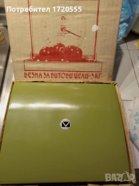 Домакински Кантар за стена, снимка 1