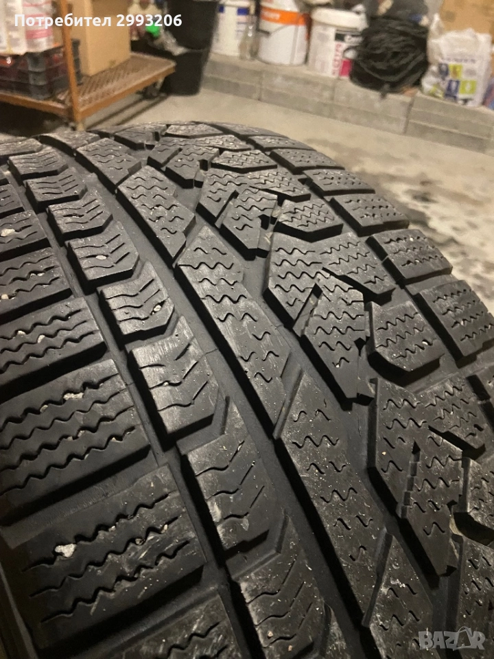 Зимна гума 275 40 20 KUMHO, снимка 1