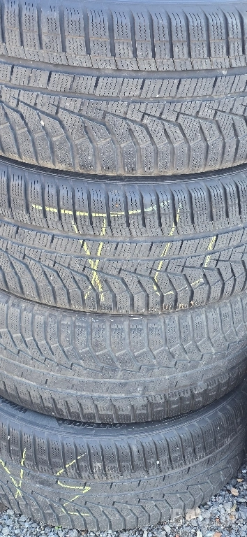 235 50 18 Hankook зимни 4бр. , снимка 1