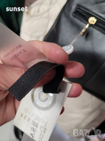 Versace Jean's Couture естествена кожа+ 3 прегради, снимка 4 - Чанти - 44823002