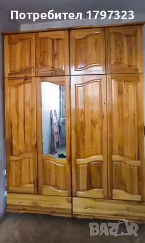 Гардероб четирикрилен и скрин от масив - чам, снимка 1