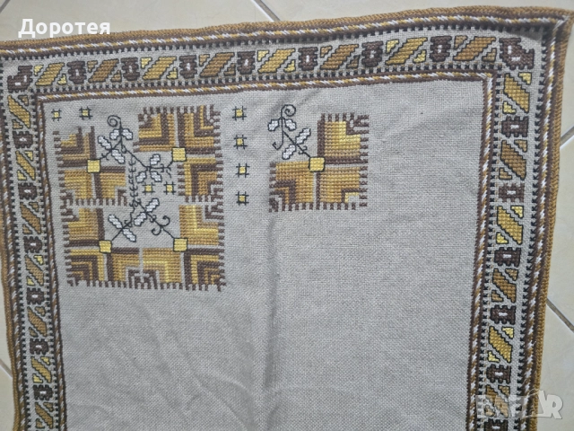 Ръчно везани покривки , снимка 2 - Декорация за дома - 52103345