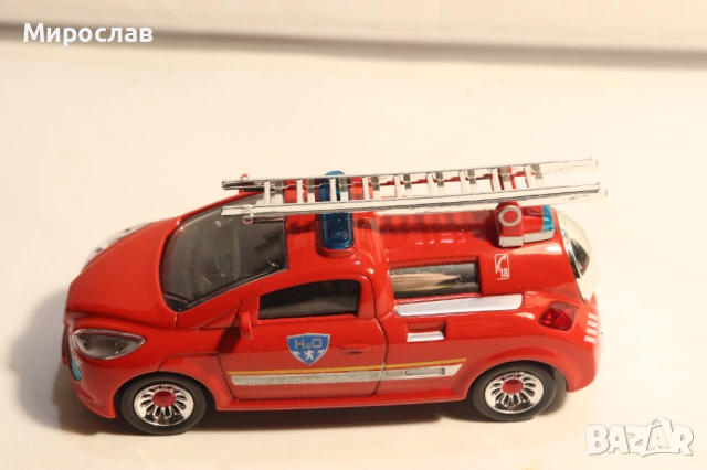 1:43 DEL PRADO PEUGEOT КАМИОН ПОЖАРНА КОЛИЧКА МОДЕЛ, снимка 2 - Колекции - 53691565