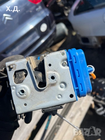 Задна лява брава Ауди А4 Б5 1996г, снимка 2 - Части - 53623301